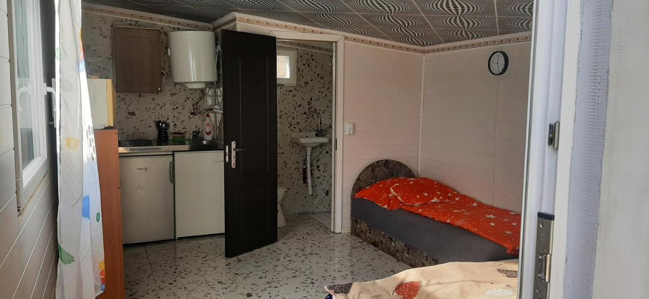 Viktoria Vendeghaz Apartment Miskolc Exterior photo